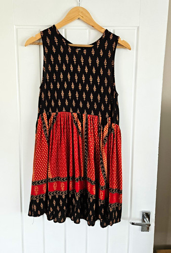 Minkpink black red geometric - red,